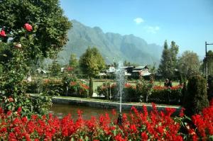 shalimar-bagh-srinagar