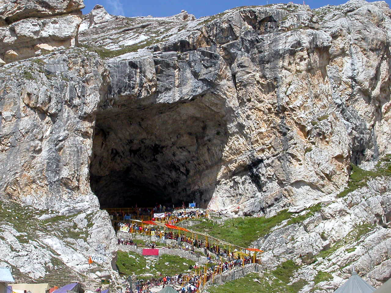 Amarnath Cave - tourmet