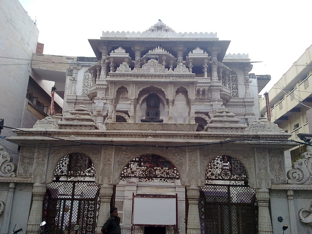 Shree Gujarati Swetamber Murtipujak Jain Mandir