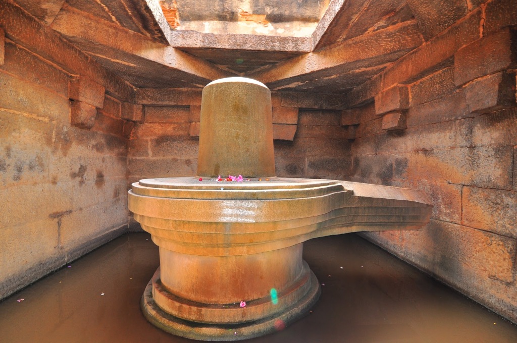 Shivlinga, Hampi