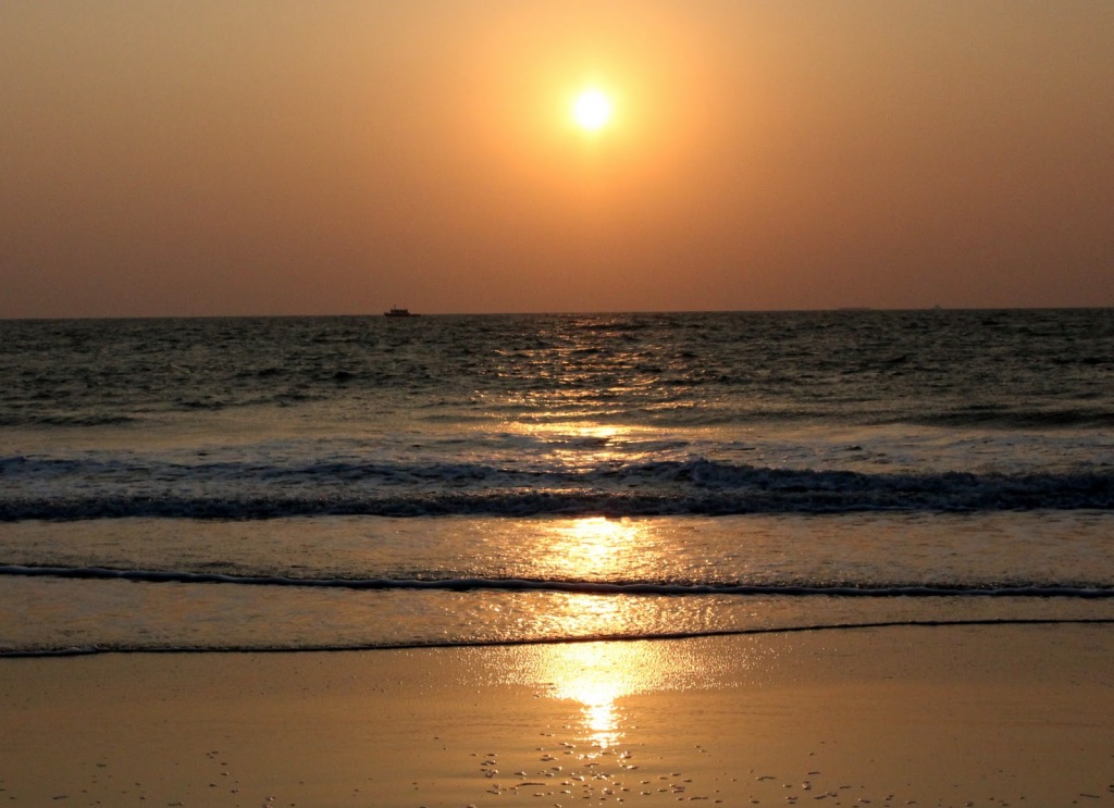 Tannirubhavi Beach, Mangalore