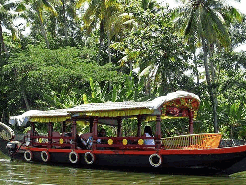 Houseboats In Alappuzha