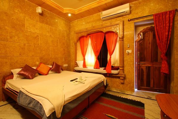 8 Best Hotels in Jaisalmer with Fort Views