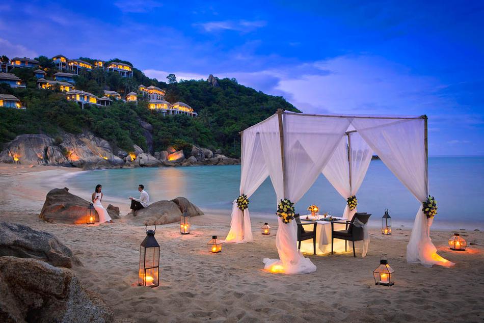 Romantic_Dinner_Beach