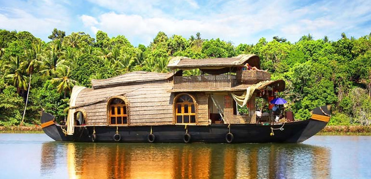 Houseboats In Alappuzha