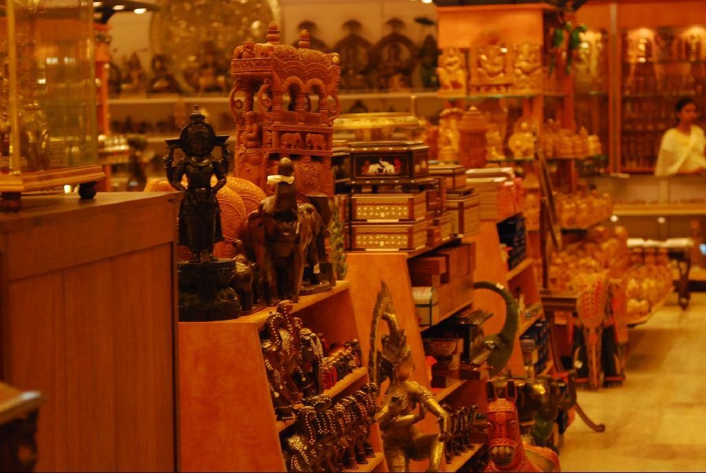 shopping spots in Agra